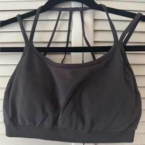 Women's black Strappy Sports Bra